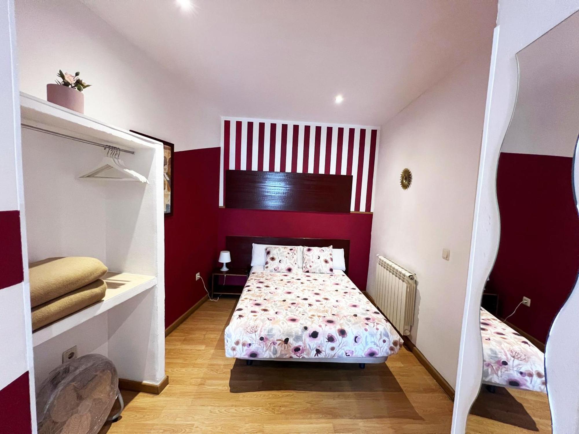 Hostal Abaaly Madrid Exterior photo